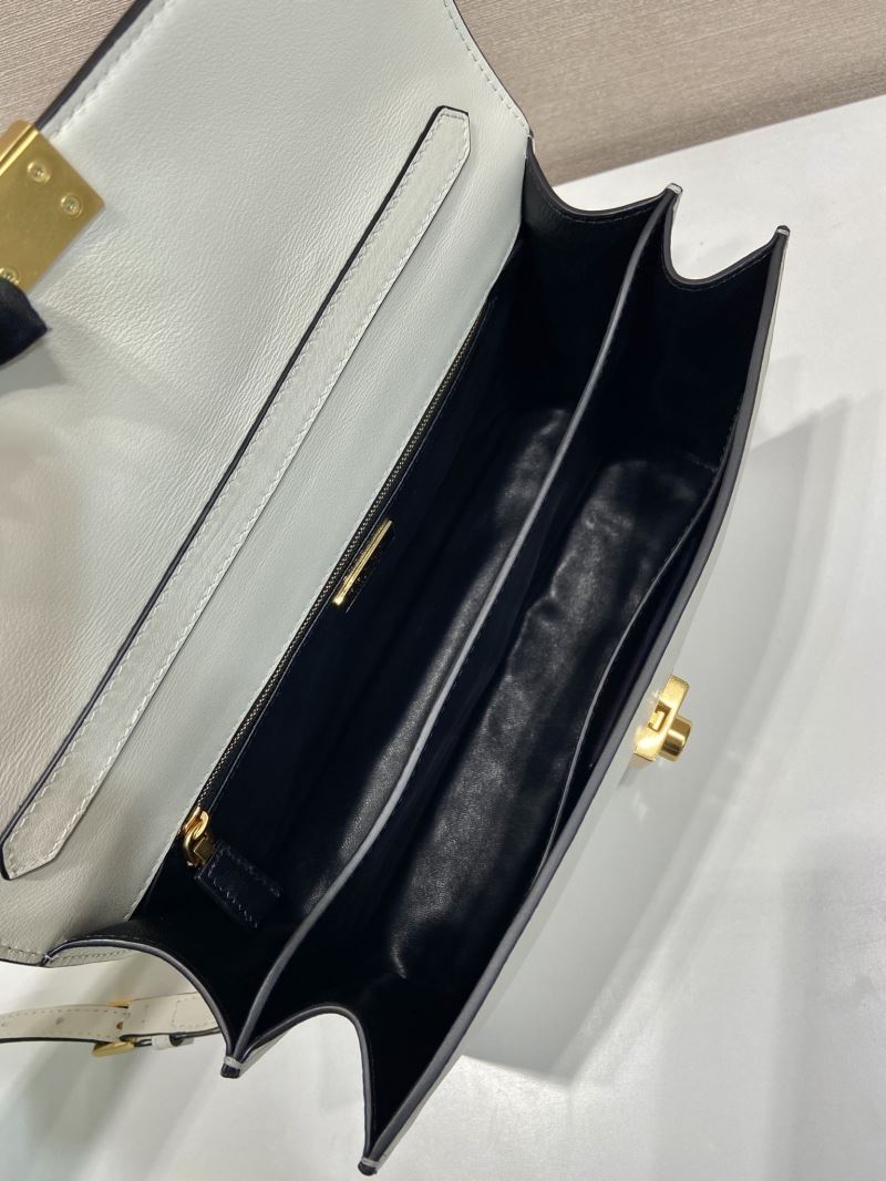 Pra*a top handle bags